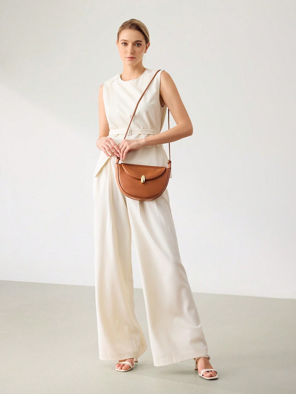 SIMPLE STYLISH FLAP CROSSBODY