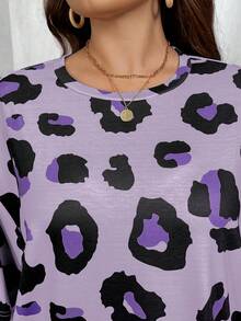SHEIN LUNE Plus Size Leopard Print Animal Pattern Basic Casual Khaki T-Shirt - Purple - View 4