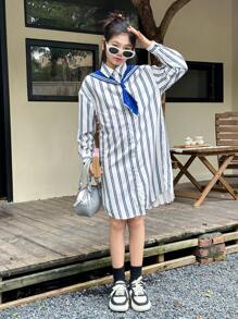 SHEIN Tween Girl 海军蓝斗篷编织条纹衬衫裙 - 藍白色 - 查看 5