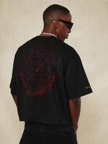 SUMWON Áo thun tay ngắn dáng crop fit có họa tiết thêu ở lưng - màu đen - Xem 1