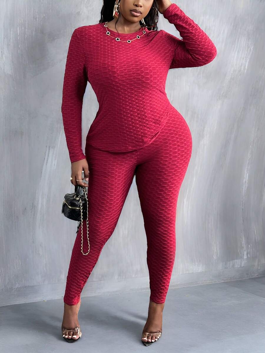 Slaydiva Casual Basic Women's Plus Size Pineapple Grid Texture Knit Slim Fit Sports & Leisure Two-Piece Outfit Set - Burgundy - View 1
