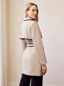 MOTF PREMIUM 撞色绑带扣腰带双排扣风衣 - 卡其色 - 查看 5