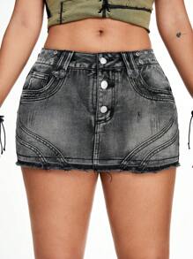 ROMWE Grunge Punk Saia Denim Mini Super com Barra Desfiada, Lavagem Desgastada e Cintura com Ilhós - Preto - Visão 2