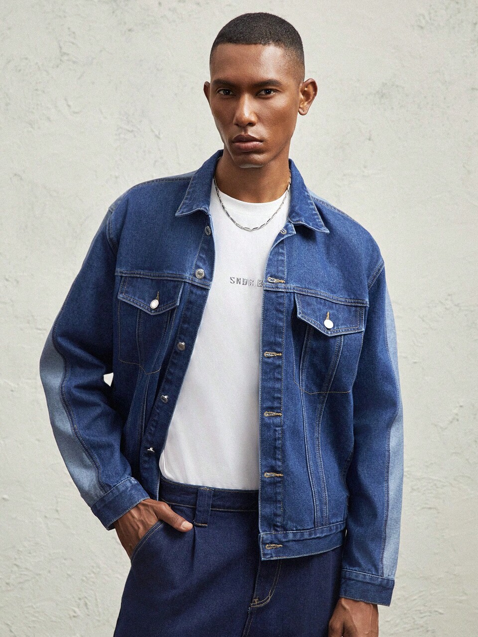 Men's Loose Fit Drop Shoulder Lapel Long Sleeve Casual Denim Jacket, Suitable For Autumn