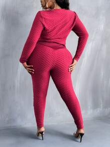 Slaydiva Casual Basic Women's Plus Size Pineapple Grid Texture Knit Slim Fit Sports & Leisure Two-Piece Outfit Set - Burgundy - View 2