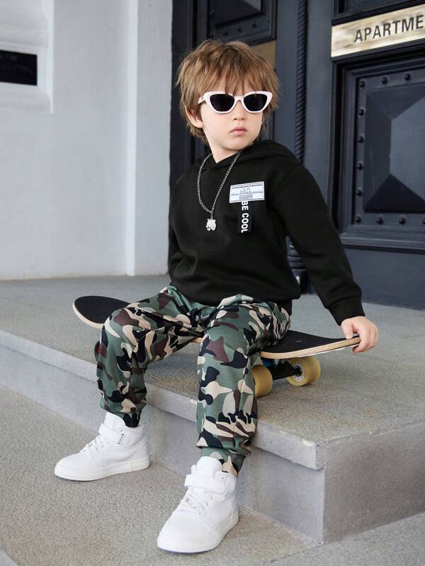 2pcs/Set Young Boys' Casual Cute Daily Soft Black & White Graphic Loose Knit Green Hoodie Sweatshirt And Camouflage Print Pants, Suitable For Outings, School, Gatherings, Spring Summer Autumn Winter, Fleece Thickened