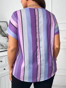 SHEIN Clasi Camisa de manga corta con botones y estampado de rayas coloridas, para mujer de tallas grandes, para el verano - Morado - Ver 2