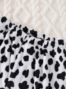 Tween Girl Cow Print Pajamas Set - Includes Cow Pattern Long Sleeve Top And Cow Pattern Long Pants - Pink - View 4