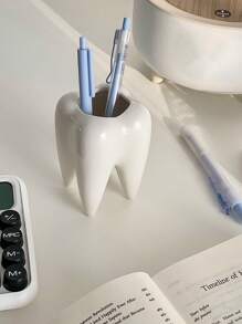 1 قطعة من حامل الأقلام السيراميكي الإبداعي لديكور المنزل والمكتب، سلة بيضاء للتخزين القرطاسية والأشياء الأخرى، منظم مكتبي صغير، زخرفة مكتب جذابة للرجوع إلى المدرسة - أبيض - مشاهدة 5