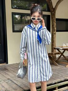 SHEIN Tween Girl 海军蓝斗篷编织条纹衬衫裙 - 藍白色 - 查看 1