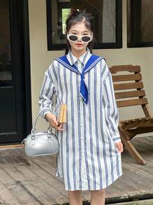 SHEIN Tween Girl 海军蓝斗篷编织条纹衬衫裙 - 藍白色 - 查看 6