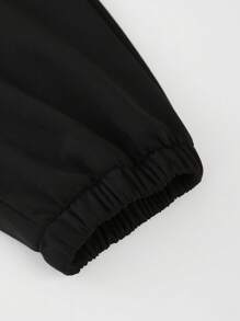 SHEIN Áo nỉ trùm đầu phối màu thời trang phong cách Hàn Quốc dành cho bé trai tuổi teen và quần nỉ Cargo mặc thường ngày - màu đen - Xem 7