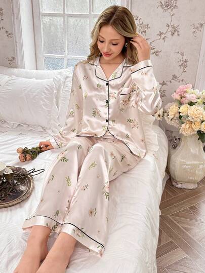 CottageSlumber 丝绸般碎花领长袖上衣和裤子睡衣套装假日季
