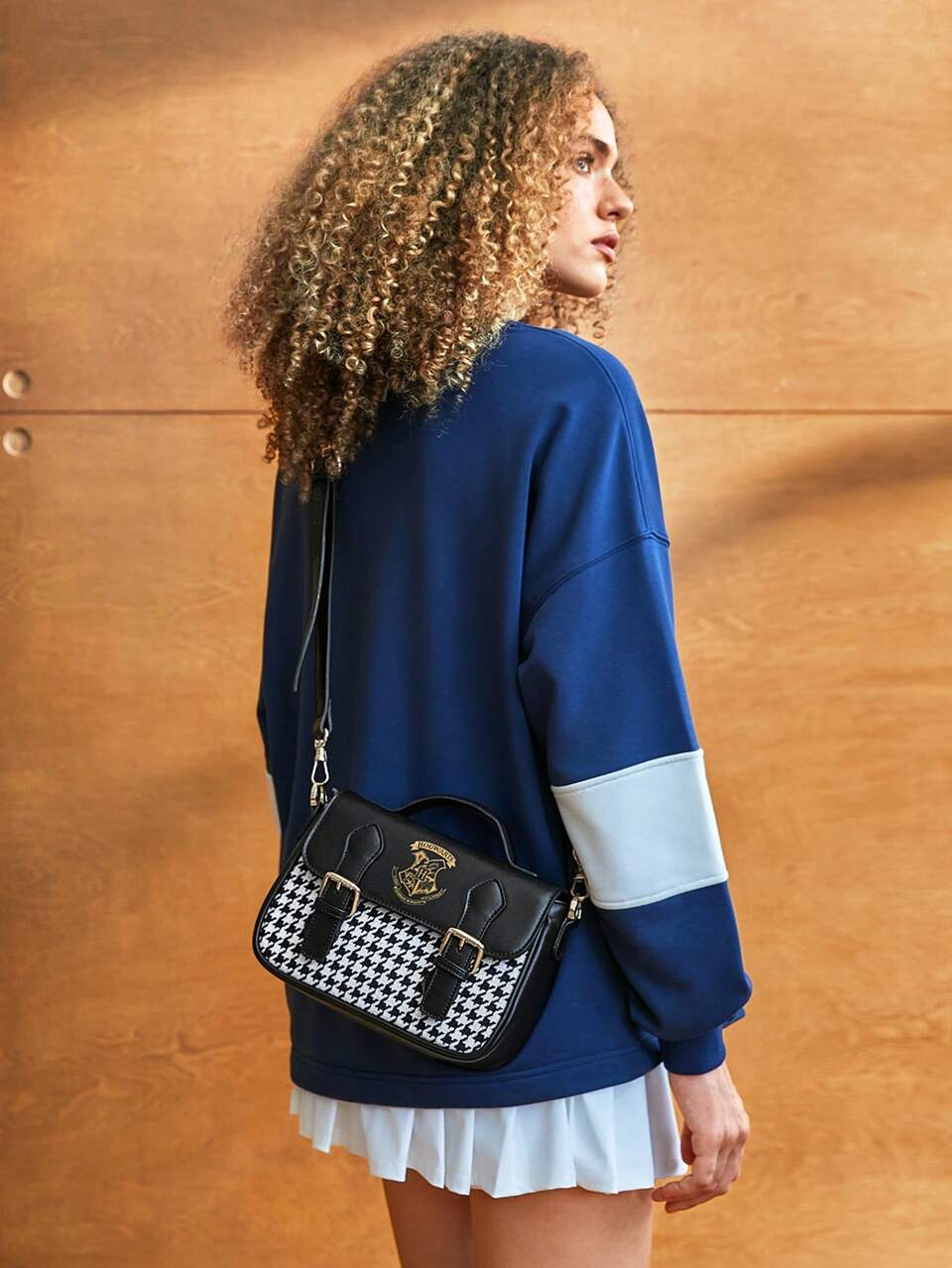 GLOWMODE X HARRY POTTER 2.5L Hogwarts Badge Printed Crest Houndstooth Crossbody Adjustable Bag Daily Casual