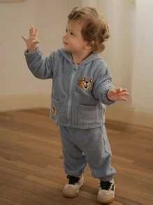 SHEIN Baby Boy Embroidery Decor Hooded Sweatshirt And Solid Color Pants Clothes Set - Multicolor - View 8