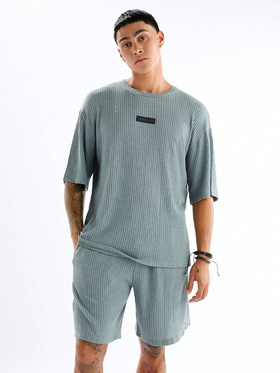 Manfinity RebelGame Bộ 2 áo thun tay ngắn dệt kim dáng rộng thoải mái cho nam và quần short cạp chun - Xám - Xem 1