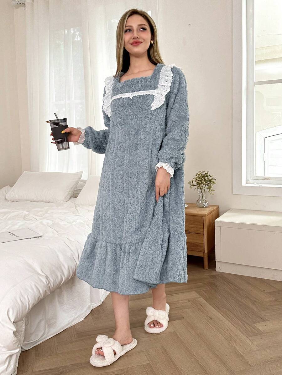 Camicia da notte in pile con bordo in pizzo e fiocco decorativo per le donne - blu polveroso - Visualizzare 1