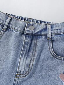 SHEIN Conjunto de ropa informal de 3 piezas para niña preadolescente, estilo Y2K, con camiseta de tirantes con bordado de corazón a juego con camisa y jeans