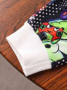 3 Stücke/Set Baby Jungen Streetwear Outfit mit Buchstaben Graffiti Muster Jogginghose, weißem Rundhals Sweatshirt und bedrucktem Rucksack, passend für Herbst und alle Jahreszeiten sowie Fotoshootings