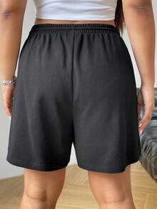 SHEIN EZwear Quần short dây rút màu đen có túi mùa hè dành cho nữ cỡ lớn - màu đen - Xem 2