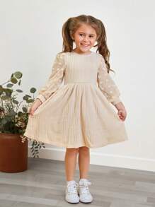 SHEIN Kleine Mädchen College-Stil Rundhalsausschnitt Kleid mit Farbblock Design