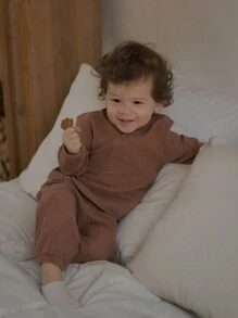 SHEIN 2pcs Baby Unisex Solid Color Cotton Soft Casual Outfit - Button Down Cardigan Long Sleeve Top With Drawstring Pocket Pants - Brown - View 8