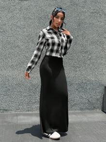 SHEIN Essnce 2 件秋季新品母女款格子短袖上衣 + 修身纯色吊带背心连衣裙套装 - 黑色 - 查看 4