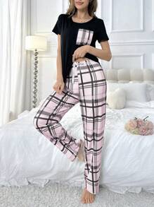 Conjunto de pijama con top de manga corta de cuello redondo y pantalones largos a cuadros con nudo en la cintura para mujer