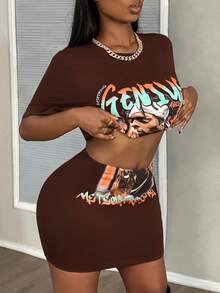 Slaydiva Bộ 2 món phong cách đường phố thường ngày, in họa tiết, gồm áo crop top tay ngắn và chân váy mini dành cho nữ. - Cà phê nâu - Xem 5