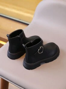新款圆头儿童靴子休闲复古平底女童短靴防滑耐磨中大童鞋女童学生朋克靴