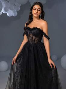 Elisanya 优雅的无肩带婚纱，正面饰有花卉蕾丝，背面采用系带设计——修身胸衣，蓬松的薄纱裙摆和多层薄纱面料，适合浪漫晚宴和精致的婚礼招待会。 - 黑色 - 查看 8