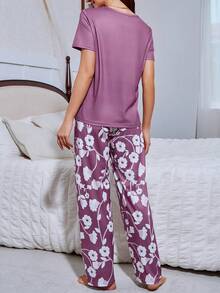 Conjunto de pijama con top de manga corta de cuello redondo de unicolor y pantalones impresos para mujer - Multicolor - Ver 2