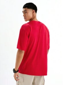 Manfinity VCAY Men's Casual Loose Fit Solid Color English Graphic Print Short Sleeve T-Shirt - Red - View 2