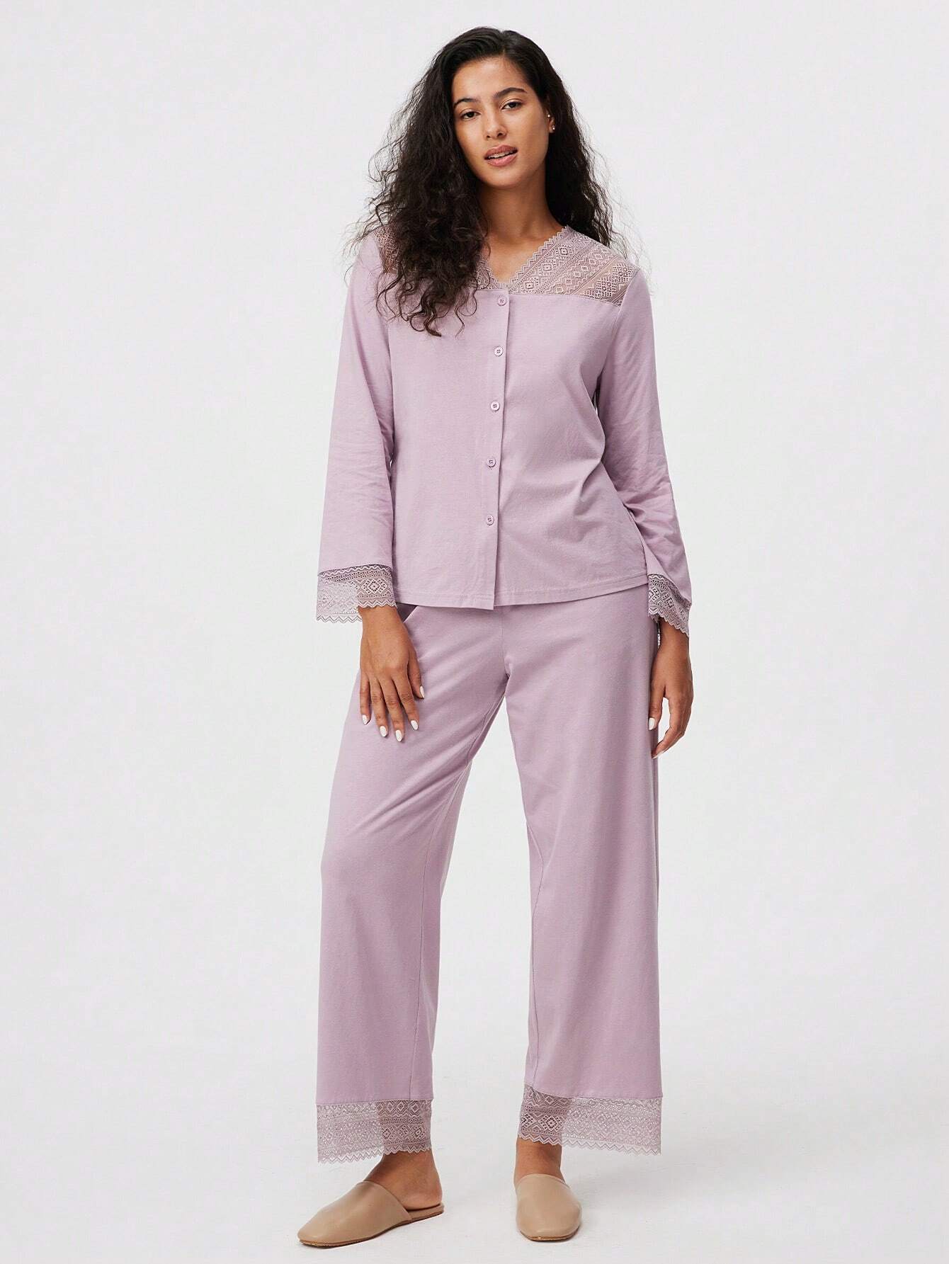 Ensemble de pyjama femme en coton 100% pur doux et violet, avec dentelle élégante et longue. Ensemble de vêtements de détente avec dentelle pour femmes, vêtements d'automne, pyjamas en coton