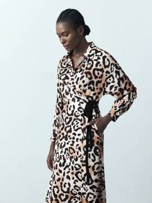 Maija Vestido elegante de manga larga con escote en V, impresión de leopardo y cinturón en la cintura para mujer, vestido con estampado de guepardo - Marrón - Ver 3