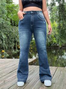 SHEIN EZwear Jeans casuales de pierna recta con bolsillo con botón y presilla de cinturón, estilo desgastado, talla grande