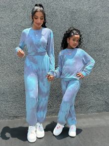 SHEIN 2 piezas/Conjunto Estilo callejero para niña preadolescente Sudadera de cuello redondo de punto con efecto tie-dye y pantalones largos Conjuntos a juego/a conjunto (se venden por separado) - Azul - Ver 1
