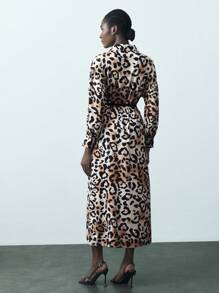 Maija Vestido elegante de manga larga con escote en V, impresión de leopardo y cinturón en la cintura para mujer, vestido con estampado de guepardo - Marrón - Ver 2