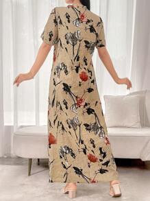 Al Najma V-Ausschnitt Knopfverschluss Kurzarm Kleid mit durchgehendem Blume Muster im arabischen Stil, lässiges A-Linien Kleid in lockerer Passform für Arabien