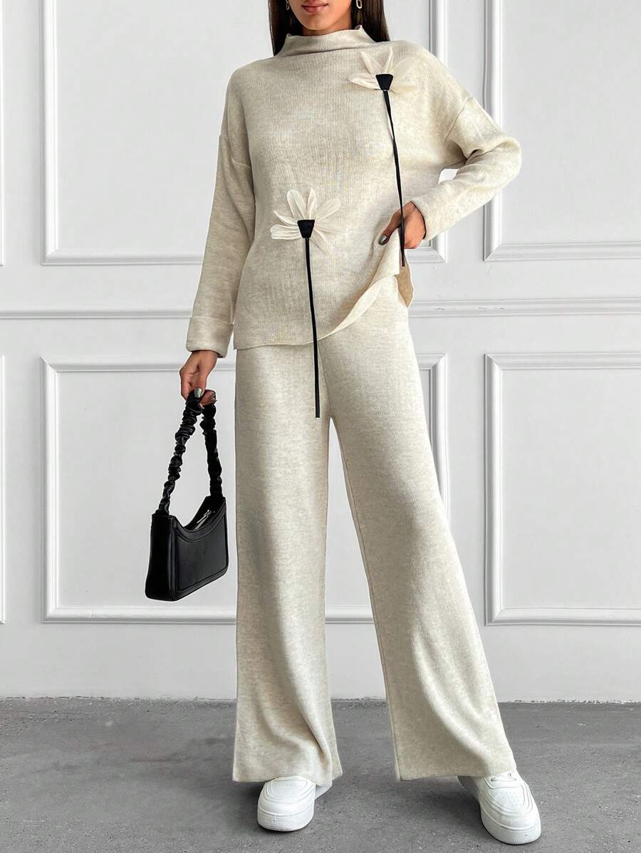 EURMUSE Women 3d Flower Printed Sweater Sets - Beige - View 1