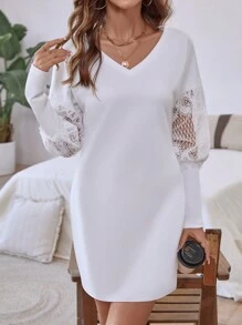 SHEIN LUNE Robe courte à manches longues col V de couleur unie pour femmes