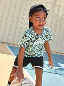 SHEIN Boys' Colorful Stripe Ombre Asymmetrical English Letter Fashion Sport Short Sleeve T-Shirt