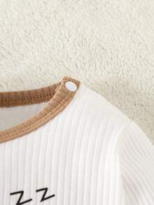 SHEIN 2 件套婴儿男孩可爱熊印花长袖连体衣和裤子家居服 - 彩色 - 查看 3