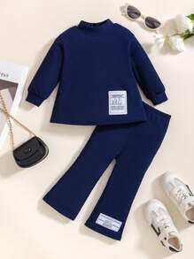 SHEIN Leap Crew 女婴简约高领针织上衣及套装，适合户外、运动、派对等。