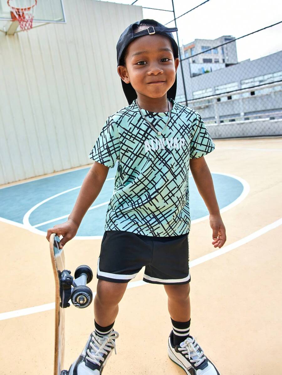 SHEIN Boys' Colorful Stripe Ombre Asymmetrical English Letter Fashion Sport Short Sleeve T-Shirt