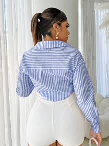 SHEIN SXY 女士宽松条纹长袖衬衫、短款、长袖上衣 - 淺藍色 - 查看 2