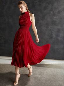 MOTF PREMIUM Robe longue plissée à col ras-du-cou et taille froncée, unie