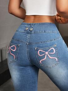 SHEIN EZwear Celana Jeans Denim Kasual Wanita dengan Kancing Depan, Banyak Saku, dan Bordir Simpul Pita - Light Wash - View 6