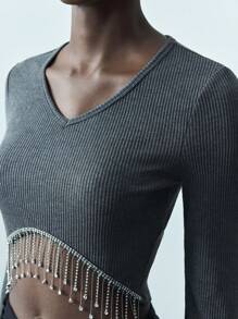 Maija Women Grey Solid Round Neck Long Sleeve Fringed Bottom Casual T-Shirt For Autumn/Winter Leisure/Vacation