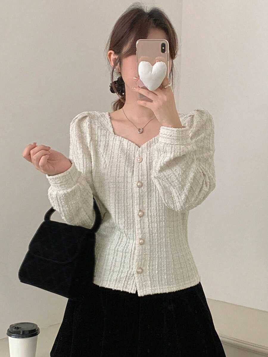 DAZY Áo crop top tay dài cổ vuông ôm sát dành cho nữ - Màu be - Xem 1